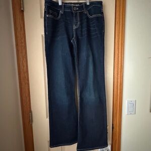 BKE Women's Kate jeans. Size 28. Blue